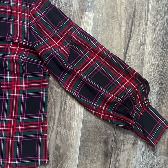 Riley & Rae multicolor holiday blouse - Picture 4 of 7